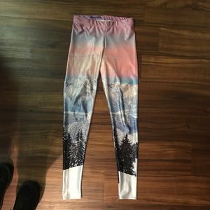 Mountains pink leggings - size m
